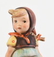 Hummel Goebel figura, kerítésen ülő kislány, kézzel festett fajansz, jelzett, hibátlan, m: 13 cm