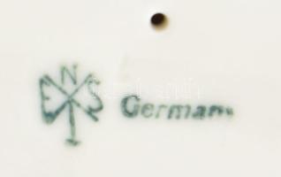 Ens porcelán gyertyatartó pár. Kézzel festett, jelzett, hibátlan. 12 cm