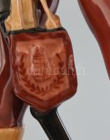 Herendi Hadik huszár, tervező: Kisfaludy Strobl Alajos. Színesen festett porcelán. kardja restaurált...