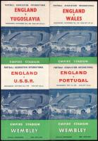 cca 1950-58 Angol labdarúgó válogatott 17 db meccsfüzete (Brazília, Németország, Szovjetúnió, Ausztria, Wales, Jugoszlávia stb.), vegyes, többségében jó állapotban / England national team, 17 football match booklets from the 1950s, against Brazil, Yugoslavia, USSR, West Germany, Asutria, Wales etc., mainly in good condition