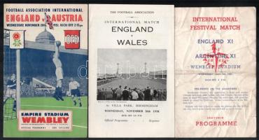 cca 1950-58 Angol labdarúgó válogatott 17 db meccsfüzete (Brazília, Németország, Szovjetúnió, Ausztr...