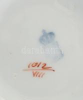 Régi virágmintás bonbonier, kopott, jelzett, d: 9 cm