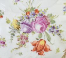 2 db Dresden kínálótálka, kézzel festett porcelán, jelzett, d: 15 cm
