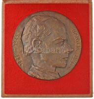 Kiss Sándor (1925-1999) DN Bartók Béla 1881-1945 egyoldalas bronz emlékplakett, eredeti dísztokban (140mm) T:1-