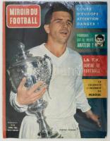 1962 A Miroir du Football c magazin egy száma, a borítón Puskás Ferenc aranycsapat labdarúgójával