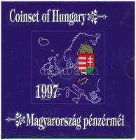 1997. 10f-100Ft (10xklf) Magyarország pénzérméi forgalmi sor dísztokban. A tokon a ragasztás részben elengedett. T:BU kis patina Adamo FO30