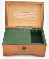 Régi zenélő doboz. Fa, fedelén mintával díszített, felhúzható, a Kék Duna keringő (An der schönen bl...