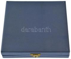 Ligeti Erika (1934-2004) 1979. "100 éve született Móra Ferenc" kétoldalas, öntött bronz pl...