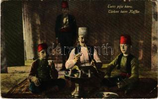 1912 Türken beim Kaffee / Turci piju kavu / Törökök kávézás közben. W.L. Bp. No. 23. 1910. / Turkish folklore, Turkish men having coffee (fa)