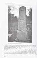 Nagy Szabolcs: Muli püspök temet, A Tanácsköztársaság Pápán. Pápa, 2016. Városi könyvtár. Kiadói kar...