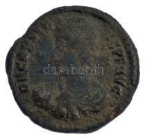 Római Birodalom / Siscia / Constans 348-350. AE2 Cu (3,94g) T:VF Roman Empire / Siscia / Constans 348-350. AE2 Cu CONSTA-NS PF AVG / FEL TEMP-REPAR-ATIO - BSIS symbol (3,94g) C:VF