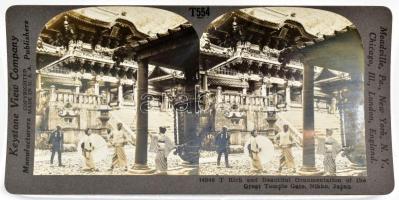 cca 1910 Rich and Beautiful Ornamentation of the Great Temple Gate, Nikko, Japan, sztereófotó, Keystone View Co. [USA], 18x8,5 cm