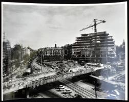 cca 1980 Bp., Marx tér (Nyugati tér) átépítése, felüljáró és áruház építése, 3 db fotó, 18x13 cm és ...