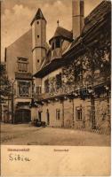 1913 Nagyszeben, Hermannstadt, Sibiu; Rathaushof / Városháza udvara. G. A. Seraphin kiadása. Chromophot. v. Jos. Drotleff / town hall, courtyard (fa)