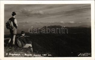 1941 Nagybánya, Baia Mare; Rozsály csúcson, turisták / Varful Ignis / mountain peak, tourists