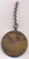 1934. Hungaria óceánjáró / Az első Duna-tengeri Hajó Budapest bronz medál füllel (30mm) T:AU