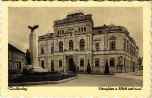 1939 Mezőberény, Községháza a Hősök szobrával, emlékmű (EK)