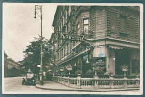 Budapest VIII. Spolarich kávéház photo