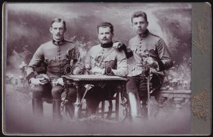 1905 Musset János, gróf Török Sándor, Sigray Béla katonai fotó, kabinetfotó 16x11 cm