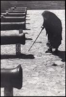 cca 1963 Győr, Dr. Pap Tihamér: Régmúlt, feliratozott vintage fotóművészeti alkotás, ezüst zselatinos fotópapíron, 24x16,3 cm