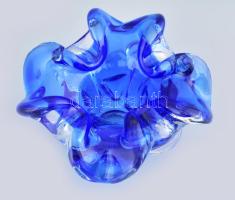 Cseh kristály üveg kék kínáló tál. kis lepattanással alul d: 17 cm