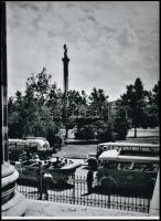 cca 1925 Budapest, a Hősök tere, amikor még ,,zöld volt, Vadas Ernő (1899-1962) budapesti fotóművész és fotóriporter felvétele nyomán 1 db modern nagyítás, 21x15 cm