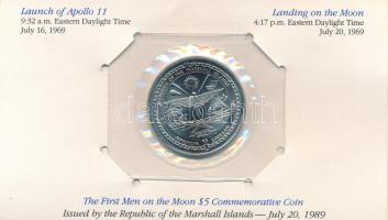 Marshall-szigetek 1989. 5$ Cu-Ni "Első ember a Holdon" fóliatokban, angol nyelvű leírással...