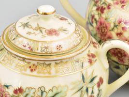 Zsolnay bambusz mintás teás és kávés készlet. 6+6 személyes, egy kannával. Kézzel festett, jelzett, ...