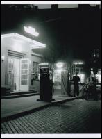 cca 1965 Kecskemét, ÁFOR benzinkút, Vincze János (1922-1999) kecskeméti fotóművész hagyatékából 1 db mai nagyítás, 21x15 cm