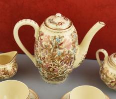 Zsolnay porcelán mokkás készlet, Kézzel festett, jelzett, hibátlan, hat személyes, eredeti dobozában