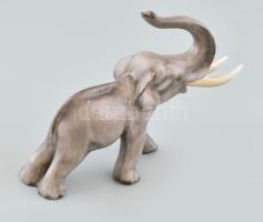 Herendi porcelán elefánt. Kézzel festett, jelzett, hibátlan 12 cm, m: 9,5 cm