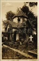 1936 Bayreuth, Liszts Grabkapelle / tomb chapel of Franz Liszt (glue marks)