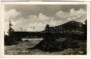 Kis-Fátra, Malá Fatra; Chata pod Chlebom / turistaház, menedékház / tourist house, chalet (EK)