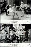 cca 1982 ,,Annie című amerikai filmmusical jelenetei és szereplői, 7 db vintage produkciós filmfotó, ezüst zselatinos fotópapíron, a használatból eredő (esetleges) kisebb hibákkal, 18x24 cm