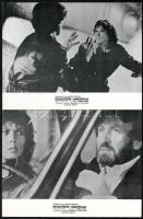 cca 1979 ,,Rendőrök háborúja című francia film jelenetei és szereplői, 6 db produkciós filmfotó, nyomdatechnikával sokszorosítva, egyoldalas nyomással, 18x24 cm