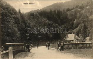 Ojtoz, Ojtoztelep, Oituz; Ojtozi-szoros. Khell Bogdán kiadása, Gyulai Ferenc fényképész felvétele / Pasul Oituz / mountain pass