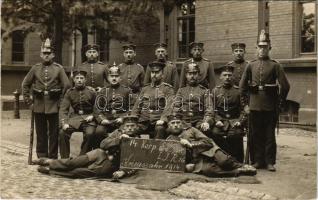 1914 14. Korp. Ers. Batt. L. I. R. 16. Kriegsjahr 1914 / WWI German military, group of soldiers. photo + "Ersatz-Bat. Landw. Inf.-Regt. 16." (EB)