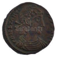 Római Birodalom / II. Constantius ~347-348. AE4 bronz (1,85g) T:AU,XF Roman Empire / Constantius II ~347-348. AE4 bronze CONSTANTIVS PF AVG / VICTORIAE DD AVGG Q NN (1,85g) C:AU,XF