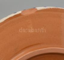 Kiss ... jelzéssel: népies tányér, kék fehér mázas kerámia, jelzett, lepattnással 28 cm