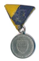 1940. "Erdélyi részek felszabadulásának emlékére" Zn emlékérem nem hozzá illő mellszalagga...