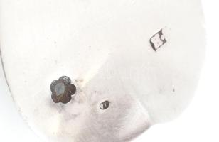 Keresztelő evőeszköz készlet. Ezüst (Ag) jelzett XX. sz eleje. Össz nettő 160 g + kés