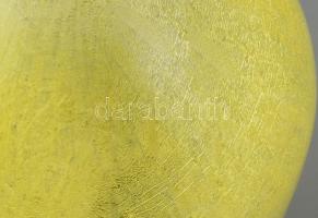 Karcagi, berekfürdői kraklé / fátyol, sárga váza, apró kopásnyomokkal, alján egészen apró sérüléssel...