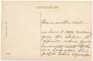 Arad, Szabadság tér, autóbusz üzletek reklámjaival, szappan és gyertyagyár, Rozsnyay gyógyszertár. P...