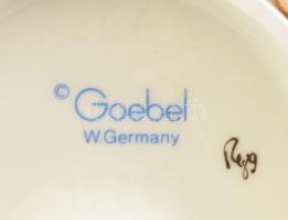 Hummel / Goebel Gay Adventure / Meleg kaland. Kézzel festett, jelzett, hibátlan. m: 12 cm