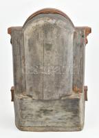 Házi oltár, XVIII.sz. faragott fa, réz, Benne korabeli faragott fa szobor. két rejtett fiókkal, szép...