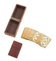 Mini franciakártya pakli, komplett, kártyailleték bélyeggel. XIX. sz. vége. Bőr tokban, bőr borítású...