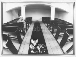 cca 1980 Juhász Miklós miskolci fotóművész által feliratozott, vintage fotóművészeti alkotása (Teremőr), ezüst zselatinos fotópapíron, 29,5x39,5 cm