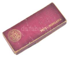 cca 1930 Pécs város kulcsa. Bronz a város és az ország címerével, Jelzett Ludvig gyártói jelzéssel. ...