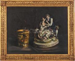 Münich Mikes Ödön (1878-?), nagyváradi festő, 1896-1904 között Nagybányán tanult: Csendélet porcelán figurával. Olaj, karton. Jelezve jobbra lent. Hátoldalán a művész bélyegzőjével. Korabeli, kissé sérült fakeretben. 30x36,5 cm / oil on board, signed lower right. framed