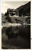 Tátra, Magas-Tátra, Vysoké Tatry; Schronisko nad Morskiem Okiem / Der Fischsee / Halas-tó menedékház / tourist house, chalet, lake. photo (EK)